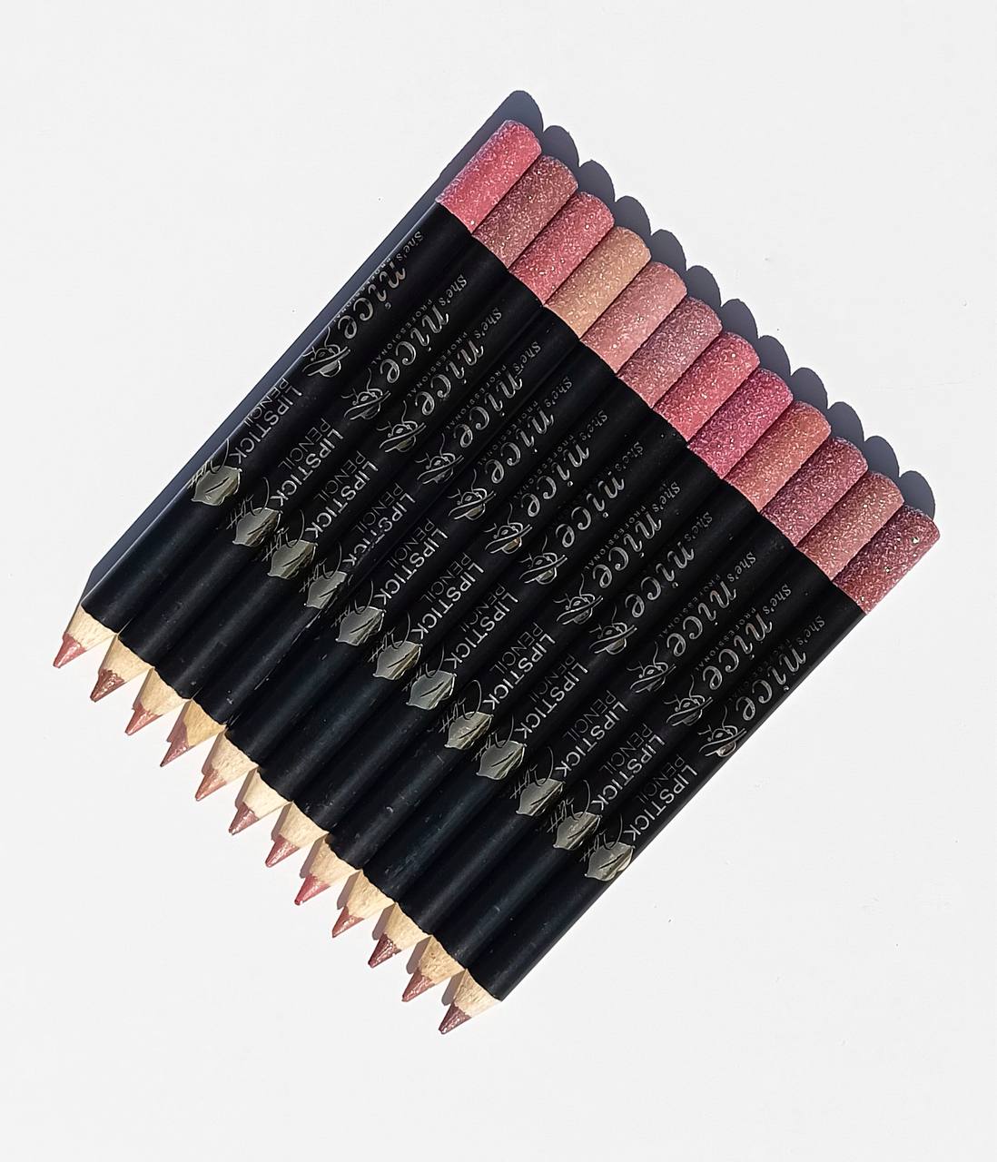 رژ مدادی شاین دار نایس