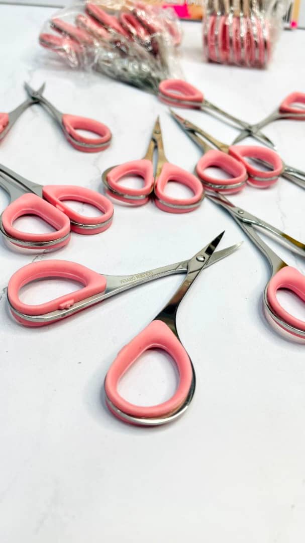 قیچی ابرو نوک خم